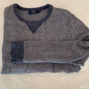 Lambs wool sweater (used)